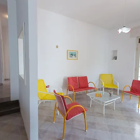 Holiday home Cleide *
