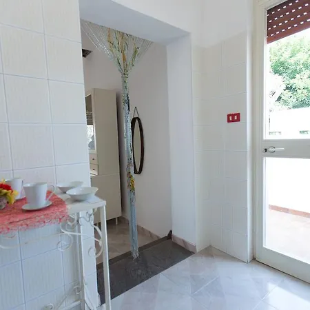 Holiday home Cleide Torre Colimena